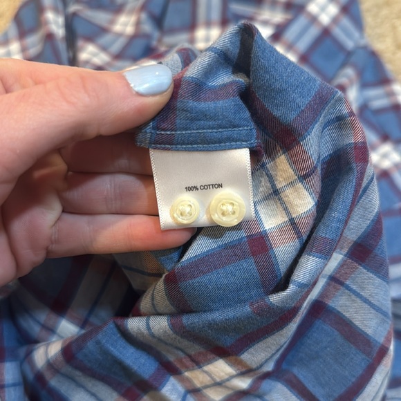 NWT Peter Millar Men’s Summer Soft Button Down - Picture 5 of 5